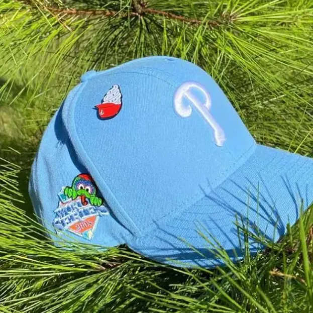 Philadelphia Baseball Ice Cream Helmet Cap - Lapel Pin